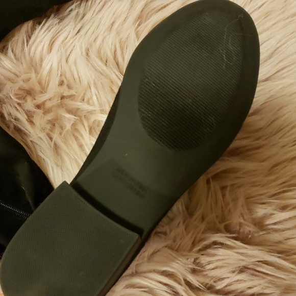 Black thigh highs - Picture 2 of 3